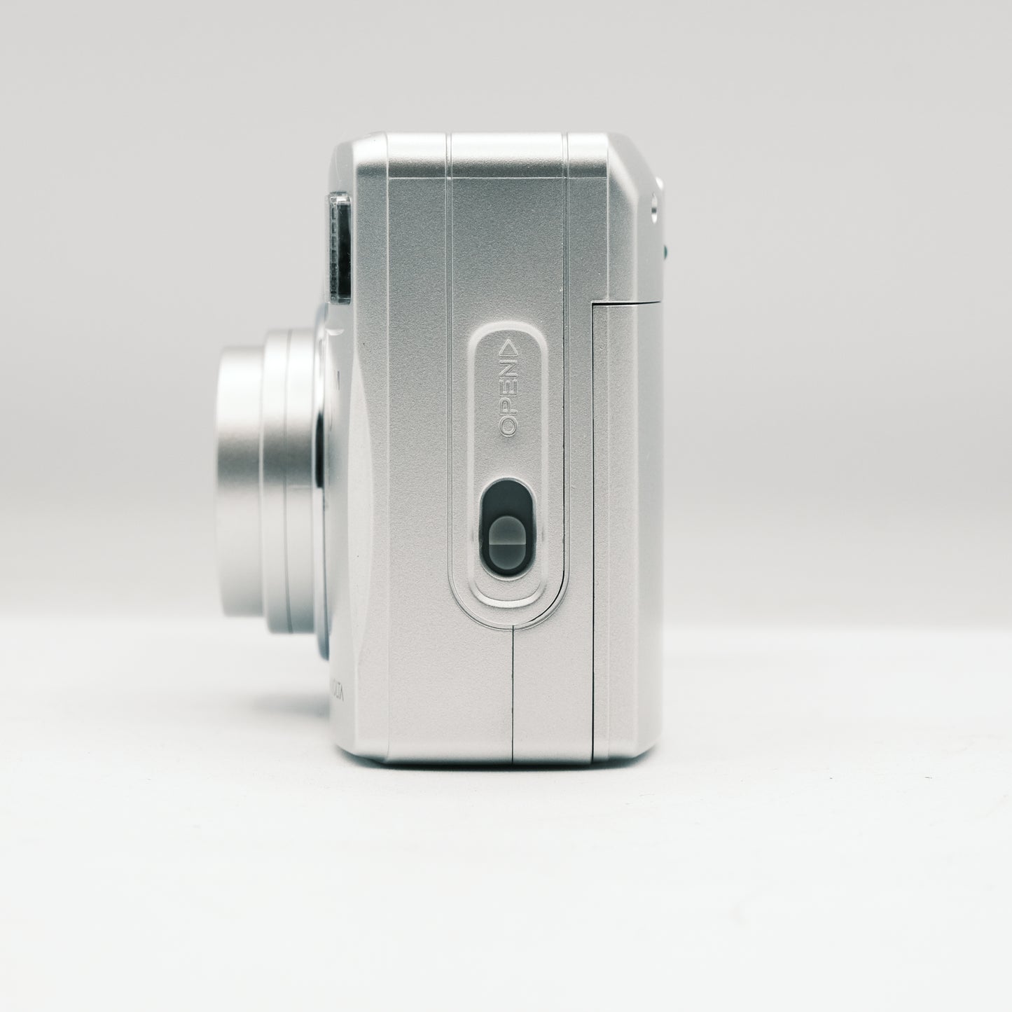 Minolta Zoom 60 Point and Shoot