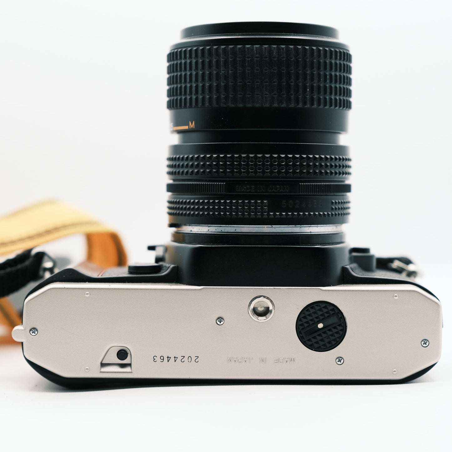 Nikon FM10 Nikon Nikkor 35-70mm f3.5/4.8 lens