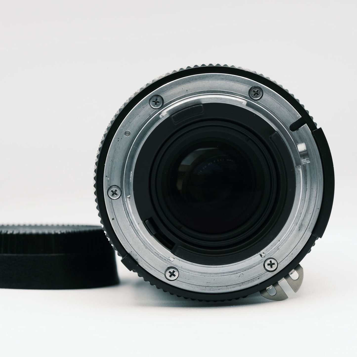 Nikon 200 mm f/4 Ai-S-Objektiv