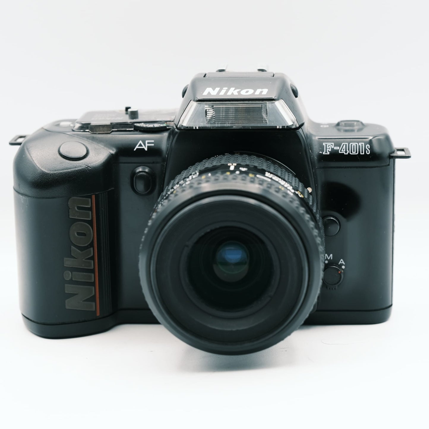 Nikon F-401s Nikkor lens 35-80mm f4-5.6