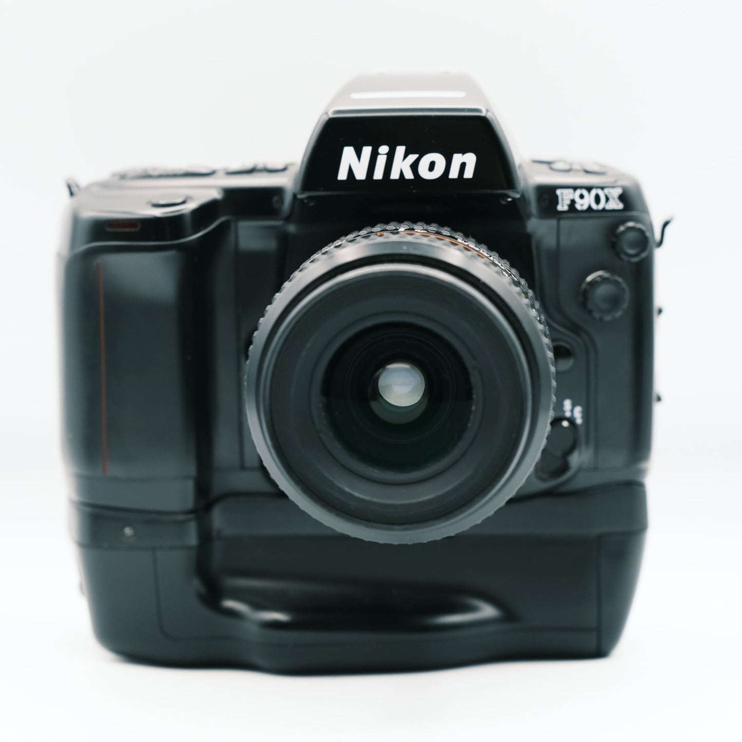 Nikon F90x Nikkor 35-80mm f4 and Nikon MB-10 optics