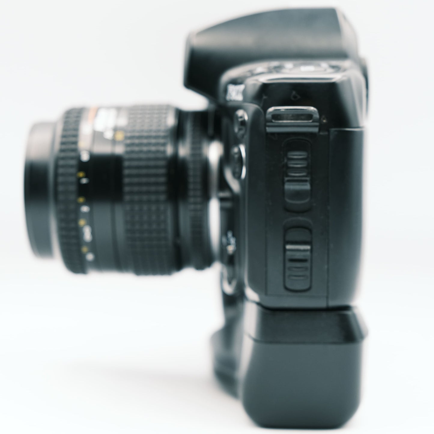 Nikon F90x Nikkor 35-80mm f4 and Nikon MB-10 optics