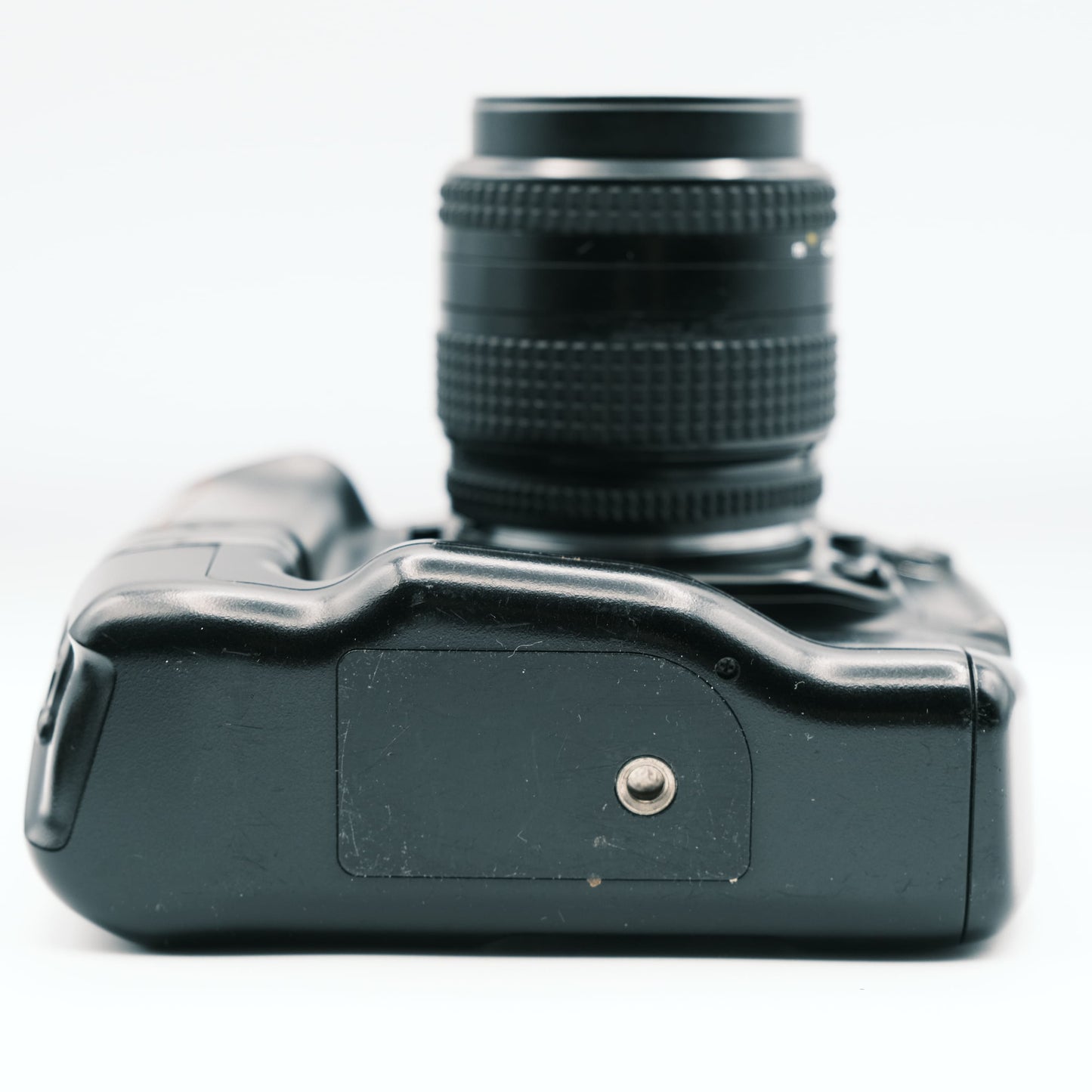 Nikon F90x Nikkor 35-80mm f4 and Nikon MB-10 optics
