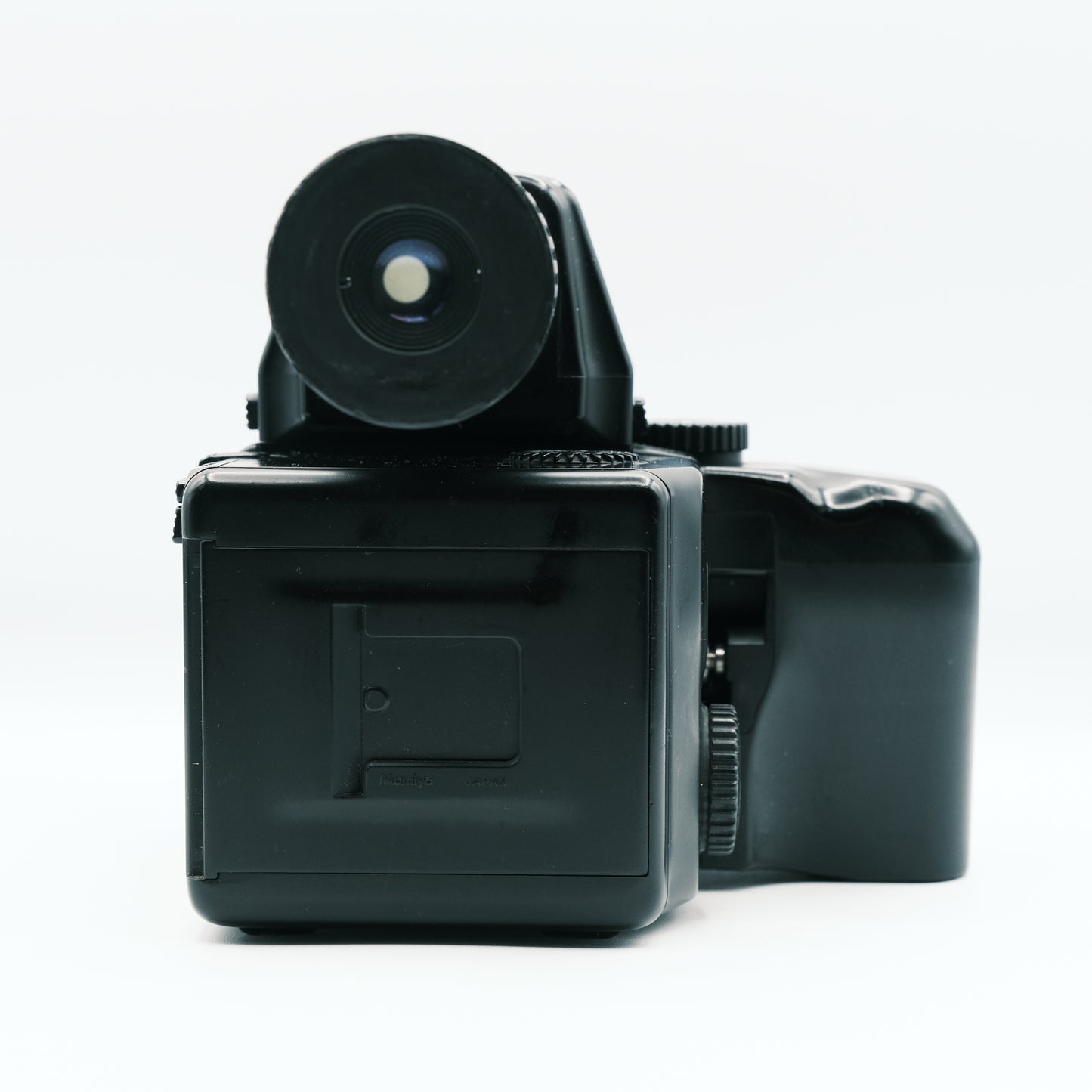 Mamiya 645 Pro Sekor C 80mm f2.8 lens and Mamiya SV AE Finder FK402
