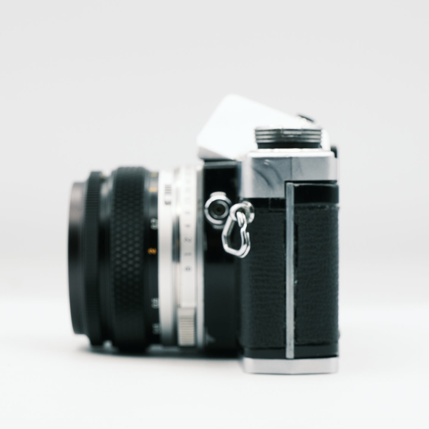 Olympus OM-1 Zuiko auto S 50mm f1.8 lens