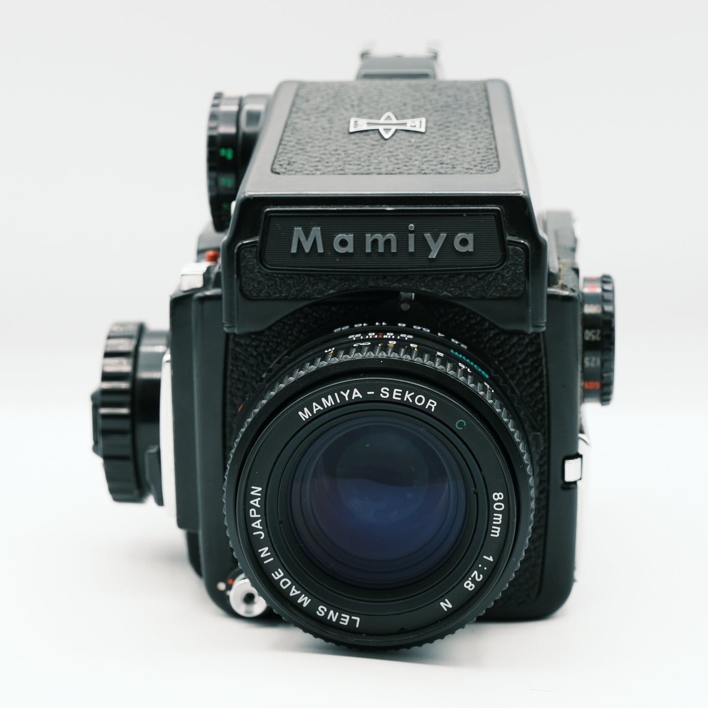 Mamiya M645 Sekor C 80mm f2.8N lens and Mamiya PDS Prism Finder