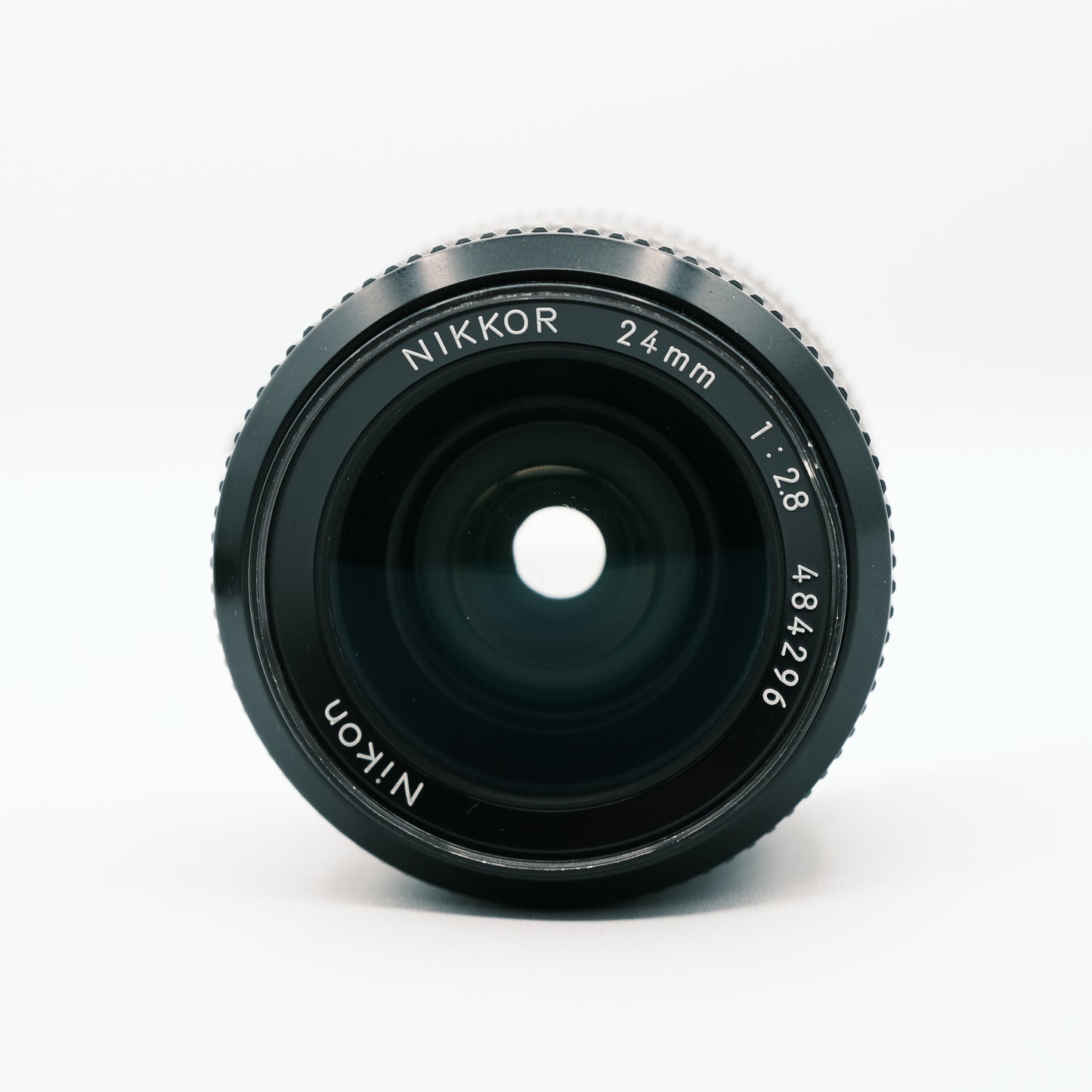 Nikon Nikkor 28 mm 1:3,5 AI-modifiziertes Objektiv