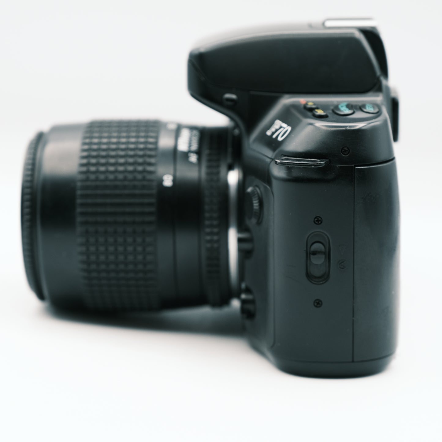Nikon F70 Nikon Zoom 35-80mm f4-5.6 lens