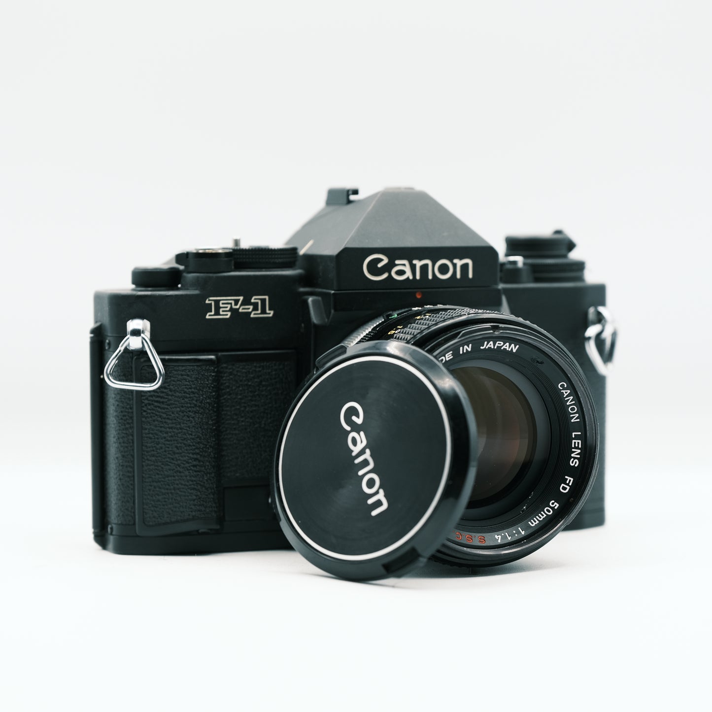 Canon New F1 ottica Canon FD 50mm f1,4 S.S.C. Eye-Level Finder FN