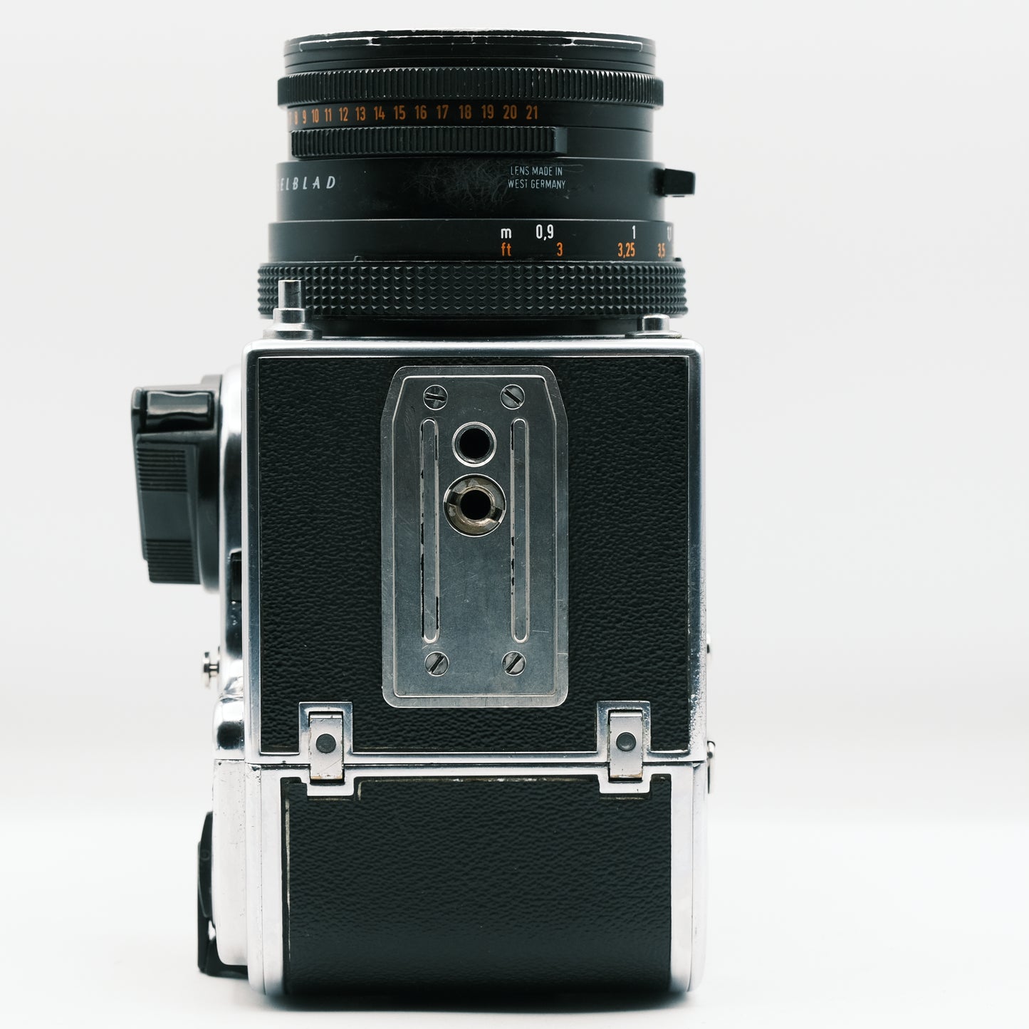 Hasselblad 500 C/M Zeiss Planar 80mm f2.8 lens