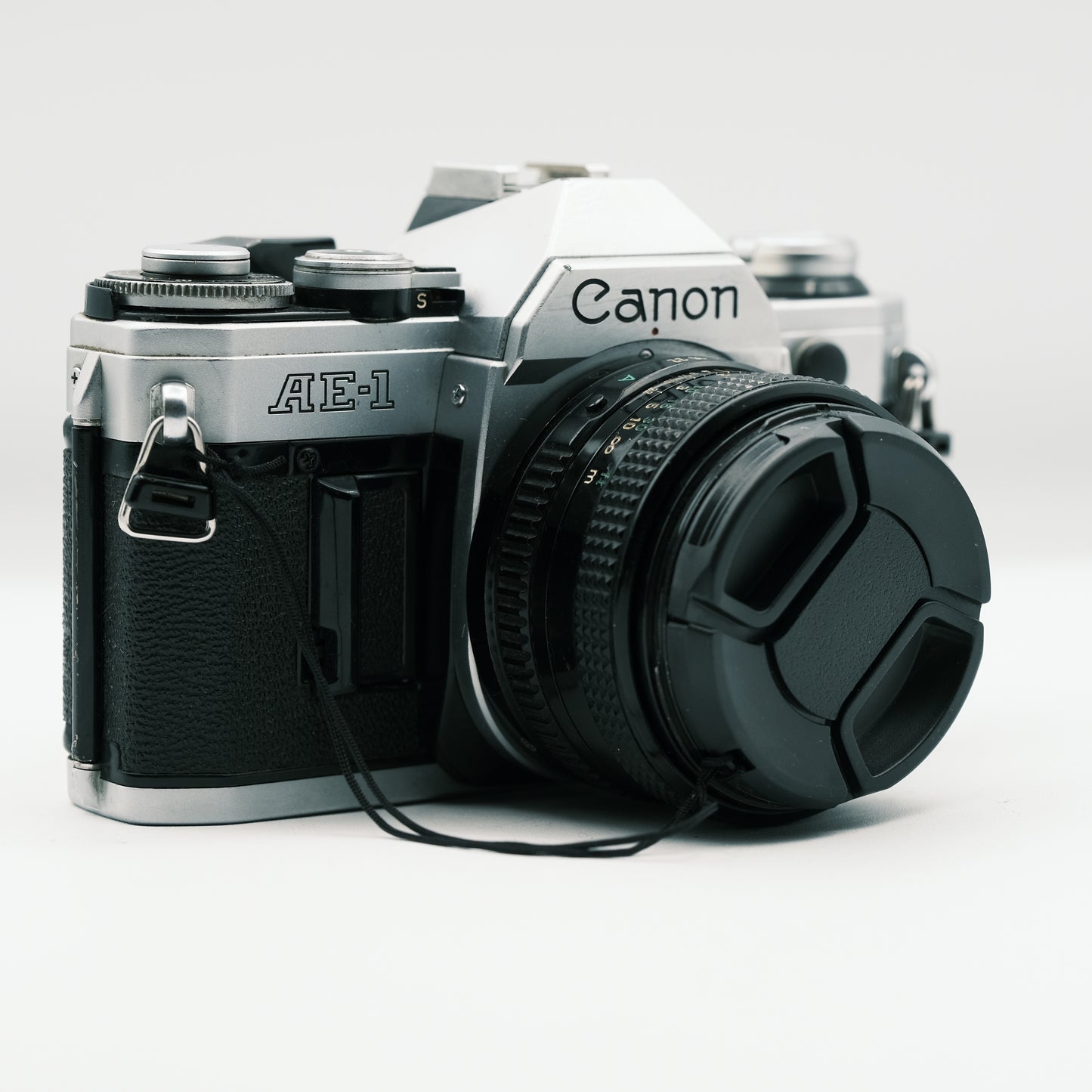 Canon AE-1 Canon FD 50 mm f/1.8 Objektiv