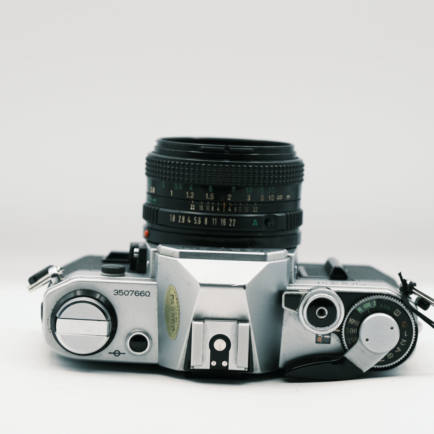 Canon AE-1 Canon FD 50 mm f/1.8 Objektiv