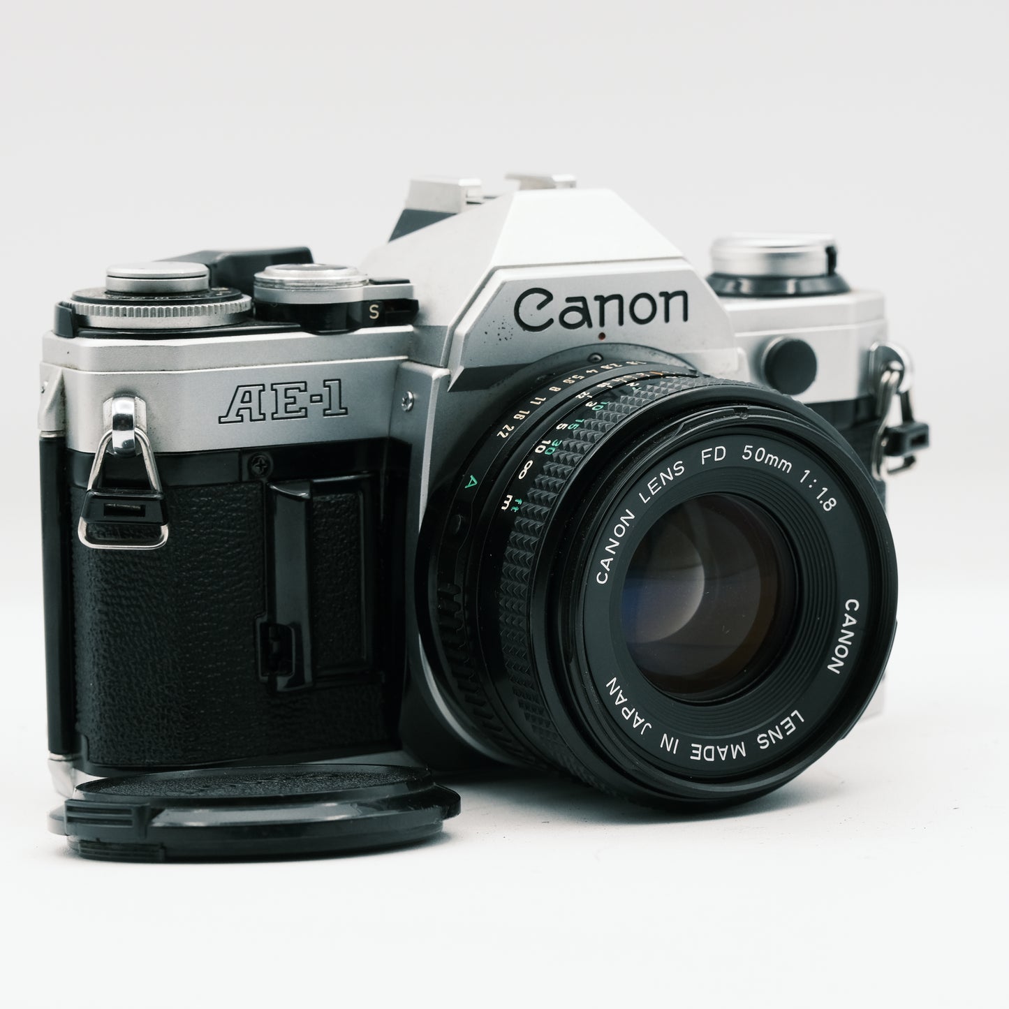 Canon AE-1 Canon FD 50mm f/1.8 lens