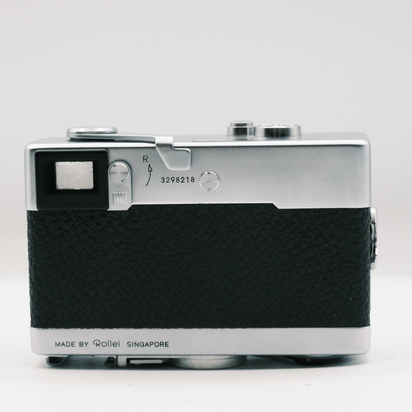 Rollei 35 Zeiss Tessar 3.5/40 lens and flash