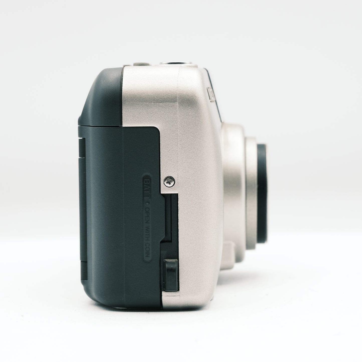 Minolta Riva Zoom 90 Point and Shoot