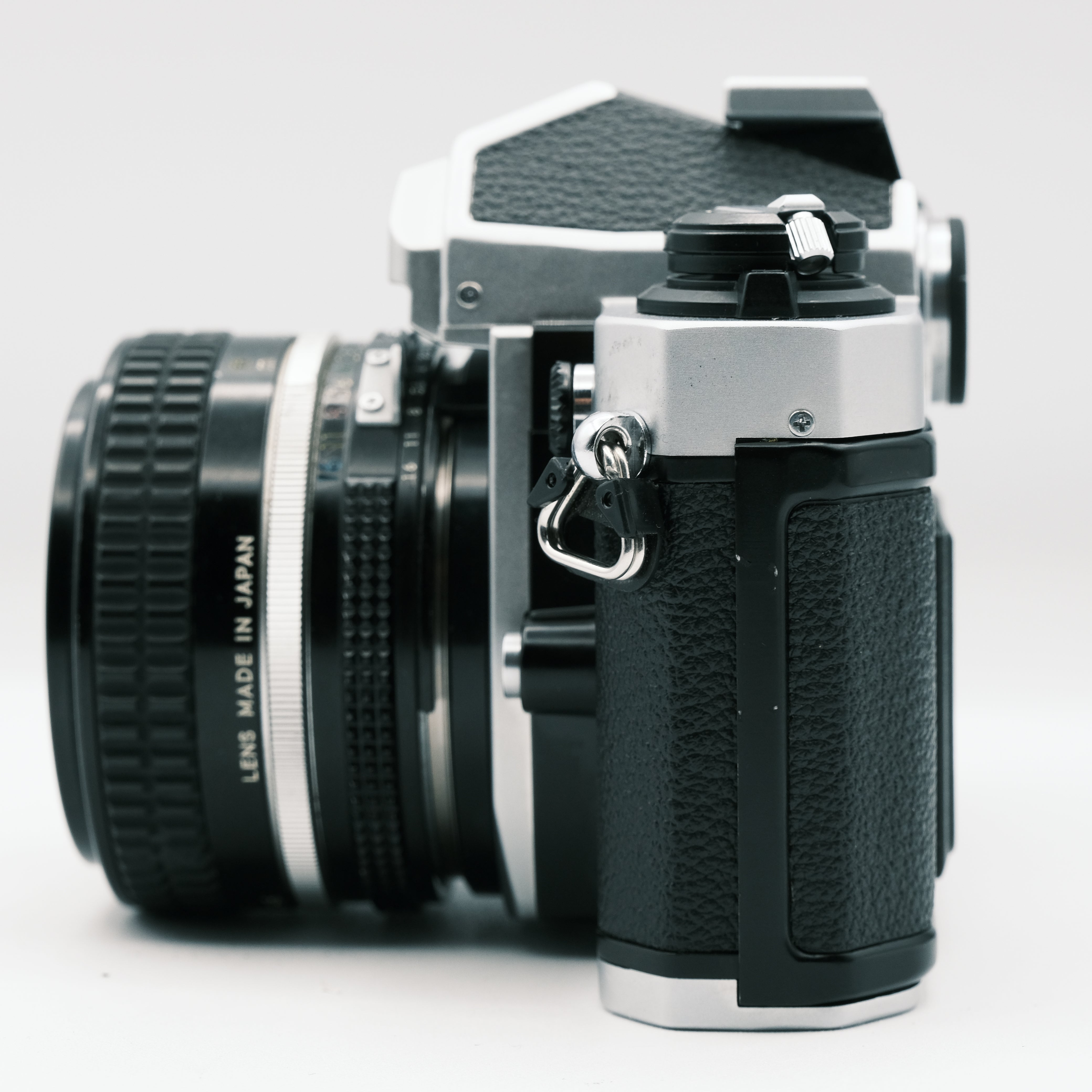 【美品】Nikon New FM2 Nikkor 50mm f/1.8付 Nikon FM2 + Nikkor 50mm F1.8 Lens – SHOWA