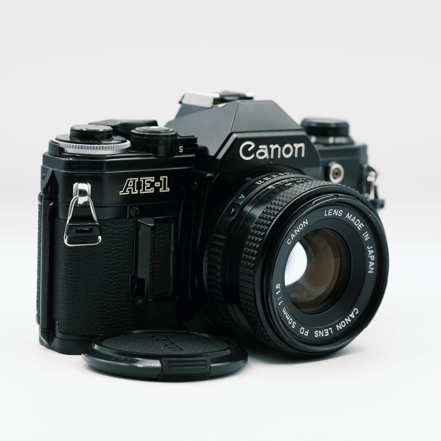 Canon AE-1 Canon FD 50mm f/1.8 lens