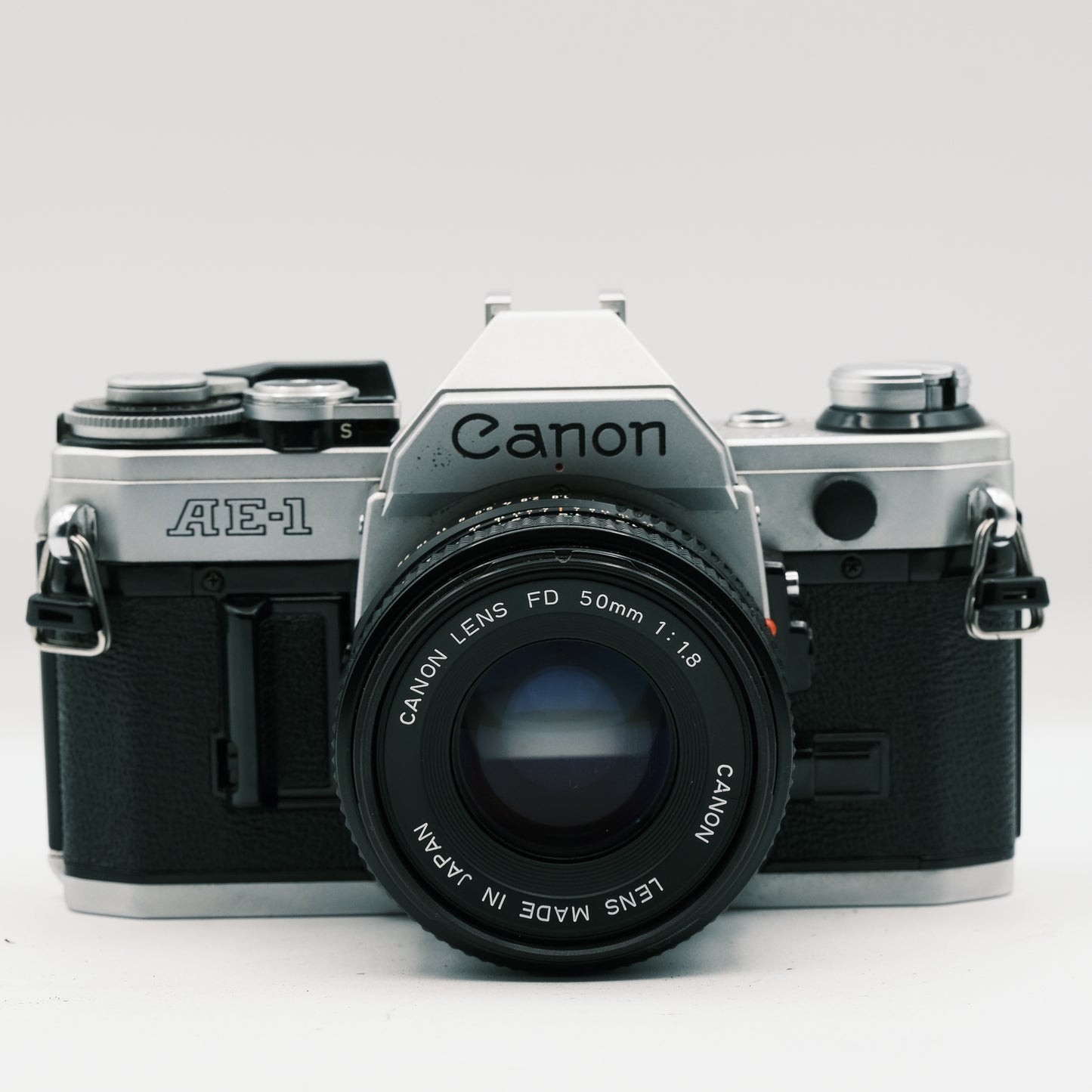 Canon AE-1 Canon FD 50mm f/1.8 lens
