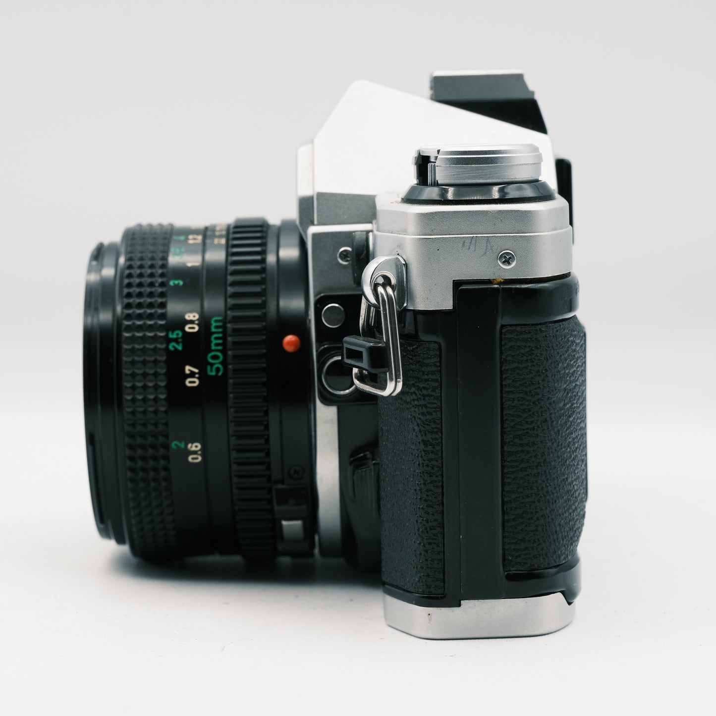 Canon AE-1 Canon FD 50mm f/1.8 lens