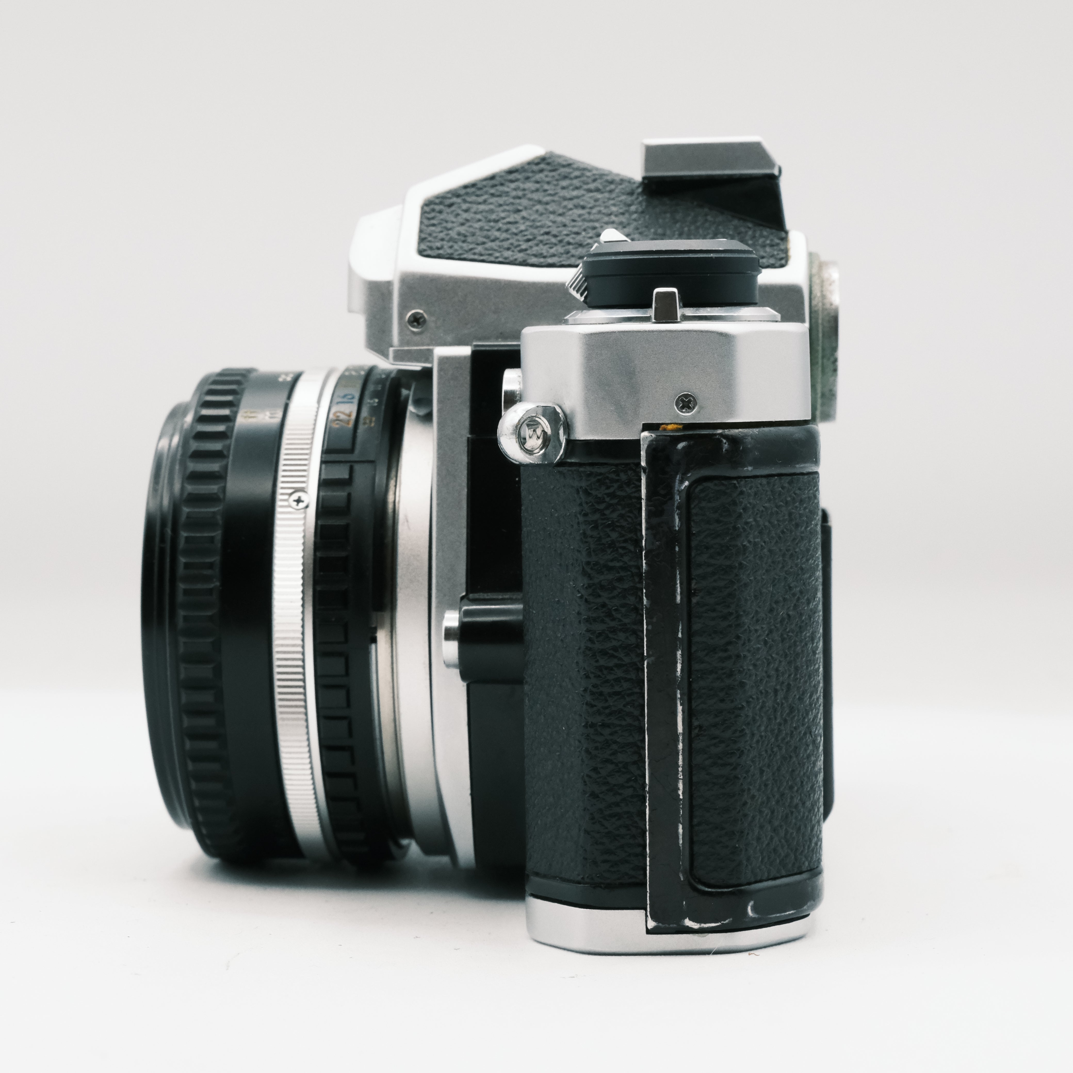 フィルムカメラ Nikon FM / Ai NIKKOR 50mm F1.8 フィルムカメラ Nikon FM / Ai NIKKOR 50mm F1.8 Amazon.com